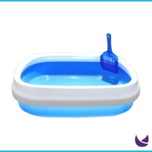 Blue litter box with cover and scoop